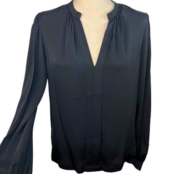 DIANE VON FURSTENBERG DVF Black Silk Billow Blouse with Gold Buttons Size 6 - Picture 4 of 11